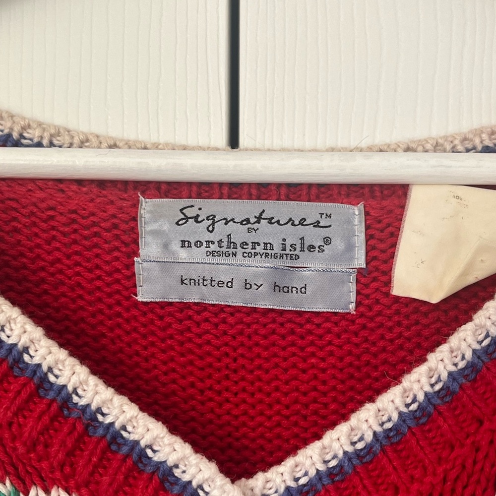 Short sleeved Vintage Sweater. Beach/Sailor themed. - Picture 1 of 3